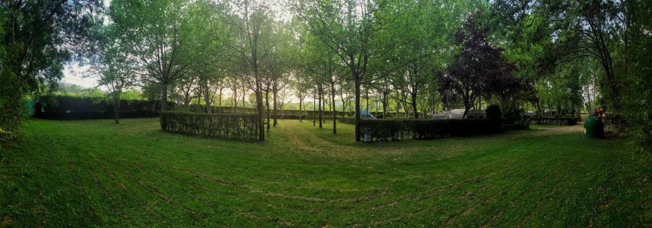 Camping El Pinajarro Hervás Eksteriør billede